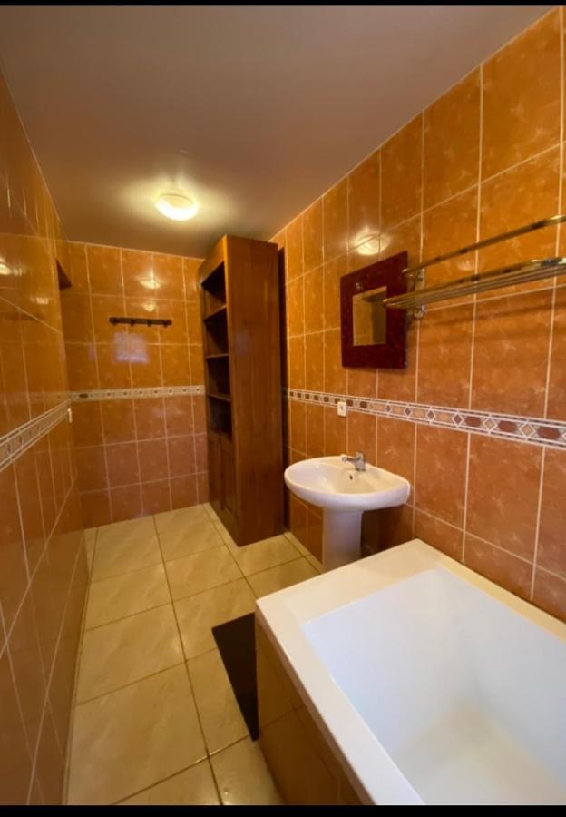 Chez Taua Maison Isolee Pas De Wifi Ni Bus Opoa Bagian luar foto